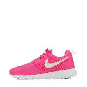 Women’s Nike Roshe